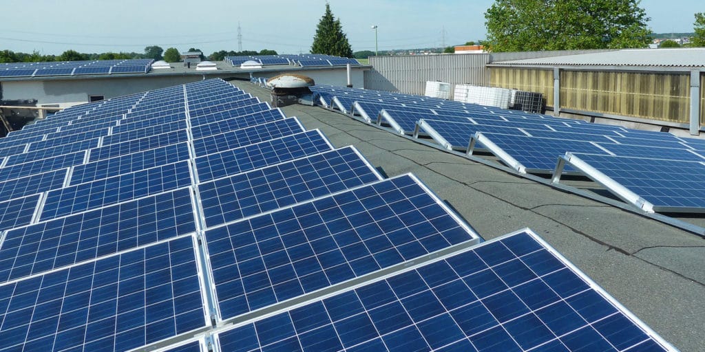 Höchstwert bei Photovoltaik-Ausschreibungen für Dachanlagen steigt auf 11,25 Cent